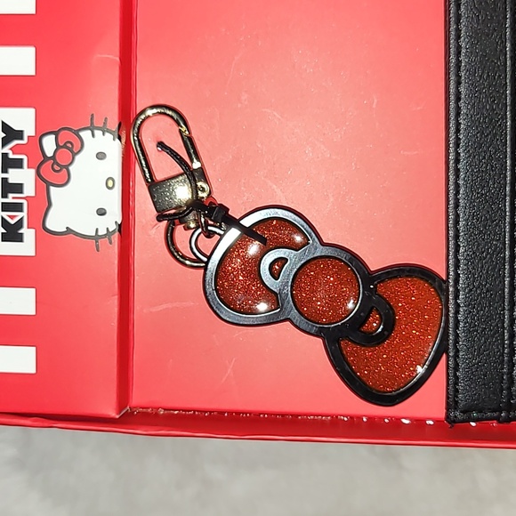 🎀 Hello Kitty 3 Piece Gift Set NWOT - Picture 4 of 8